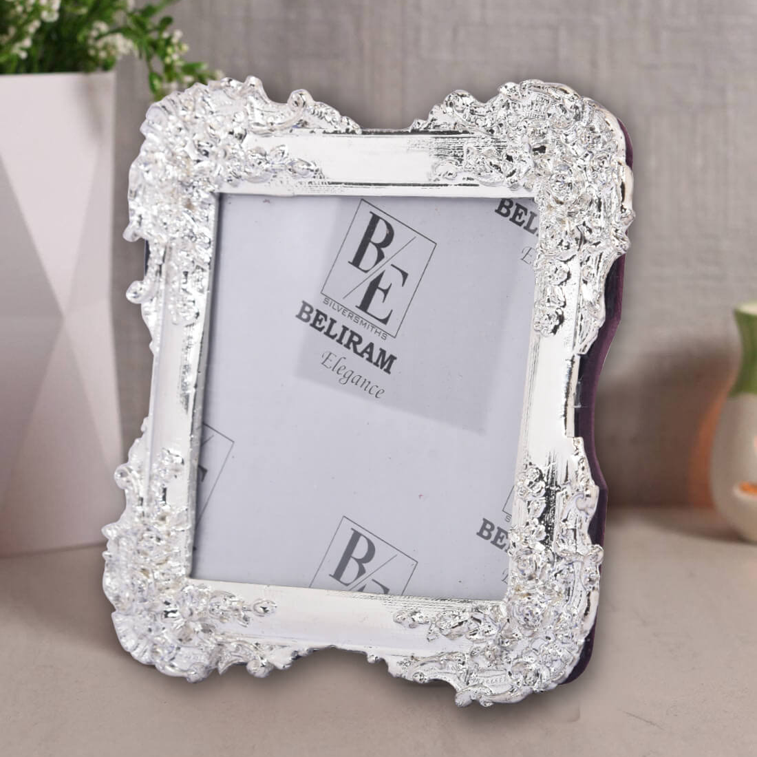Photo frame