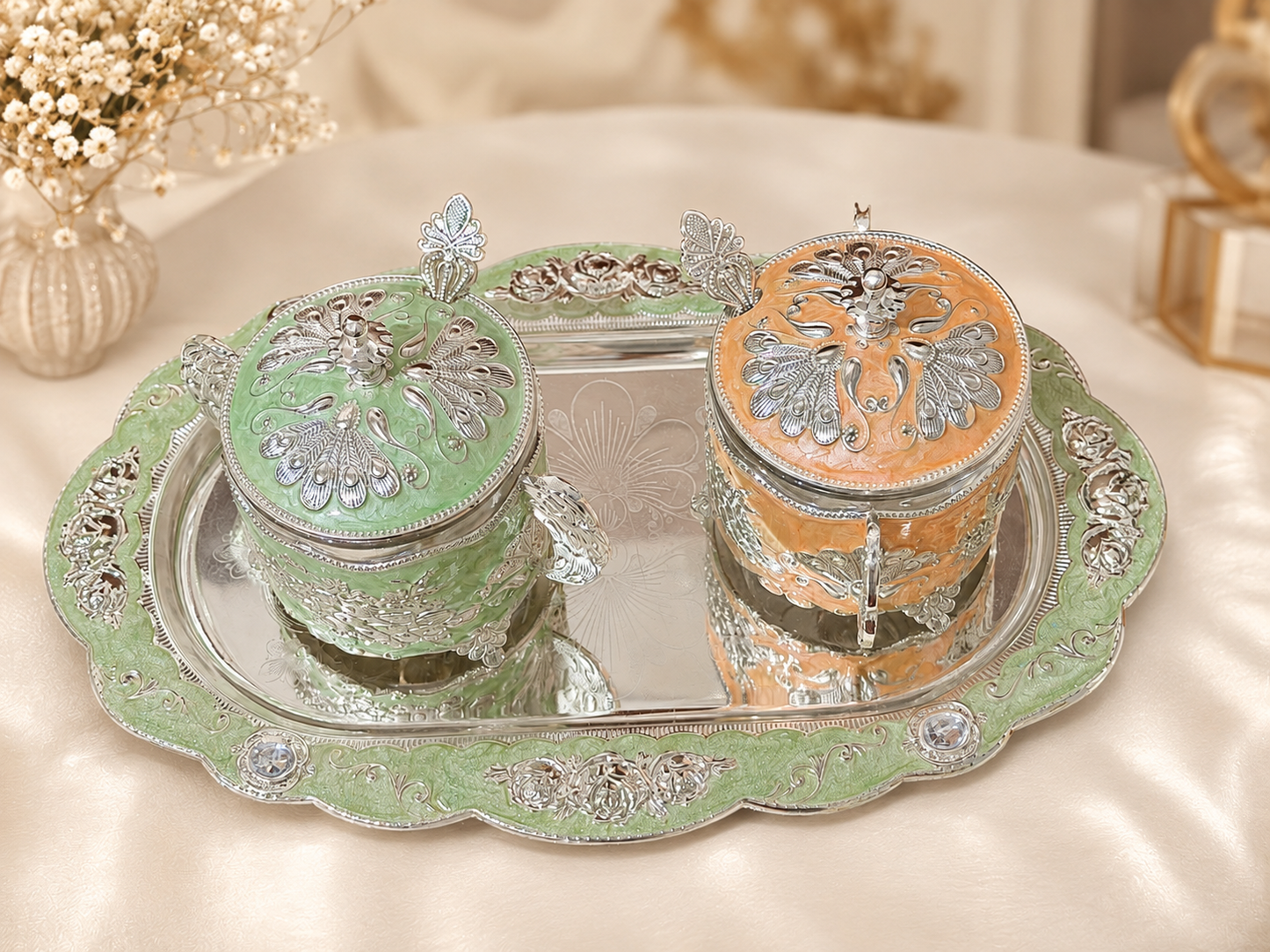 2 Lid Boxes With Tray