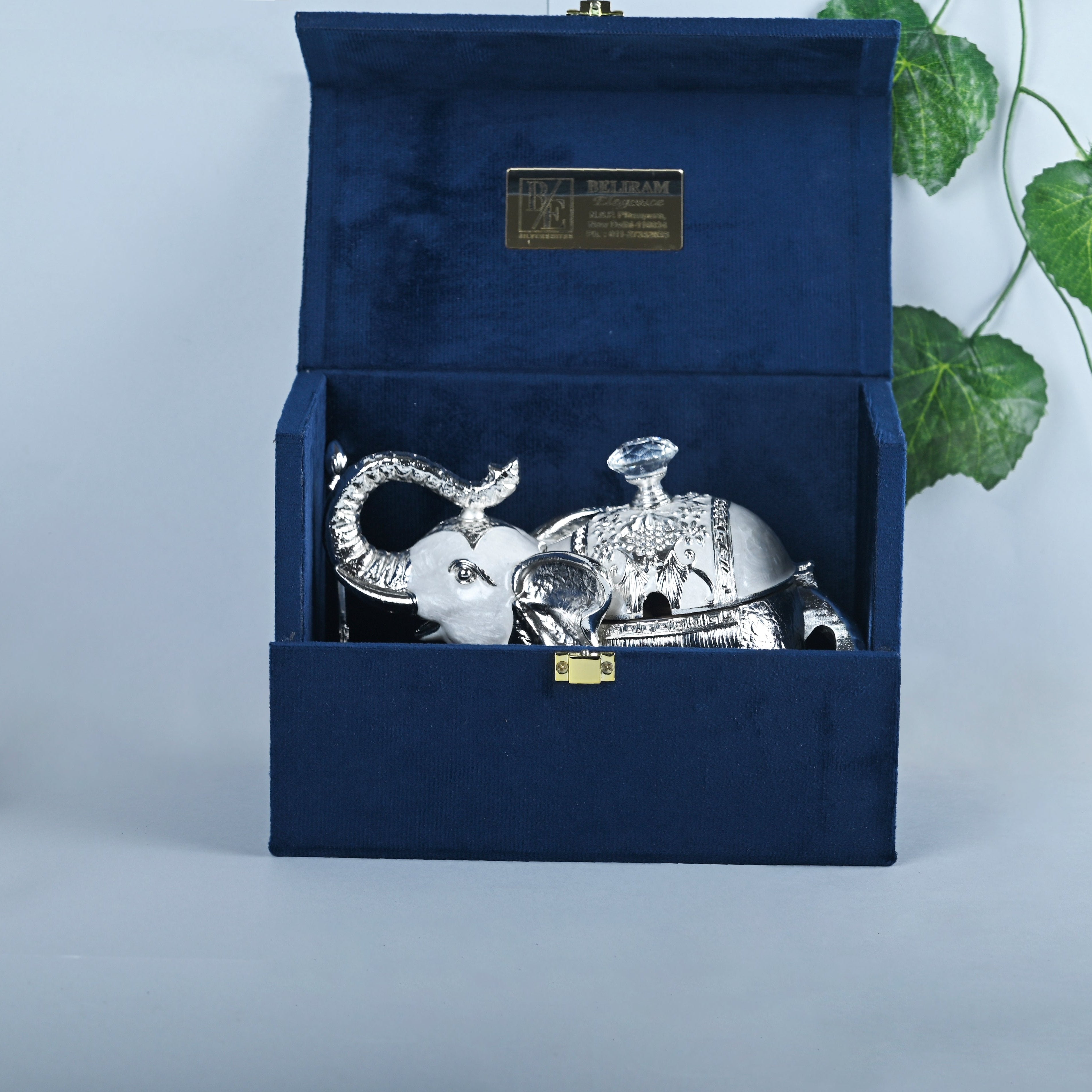 Elephant Candy Box (white)