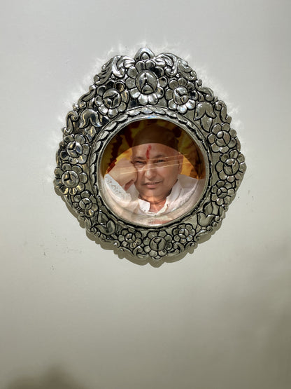 Bird Frame Oval