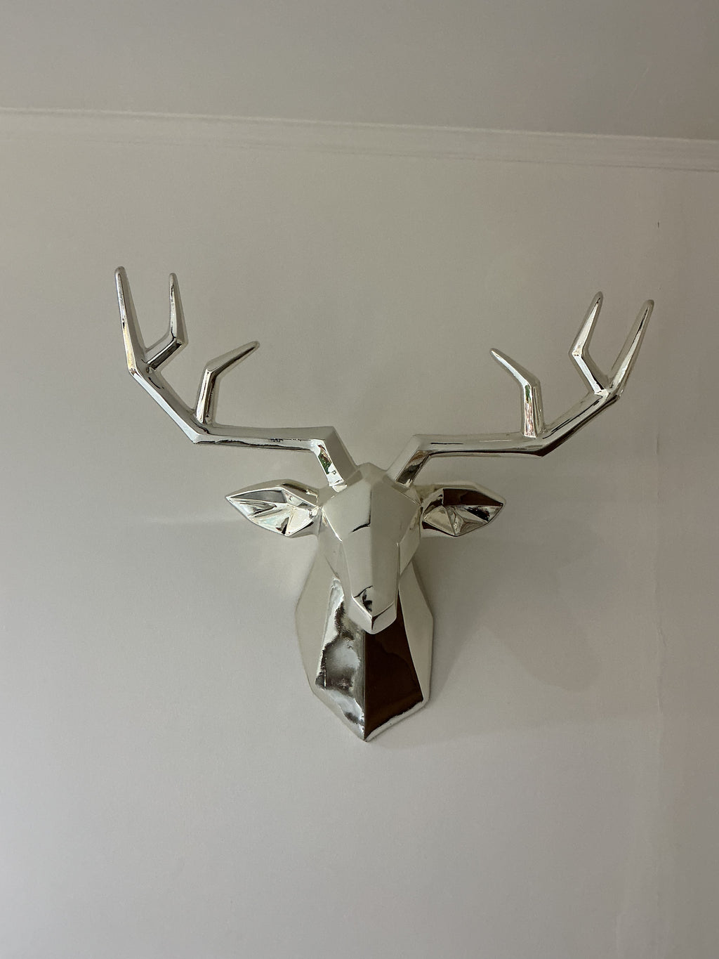 Deer Head Shine Wall Mount