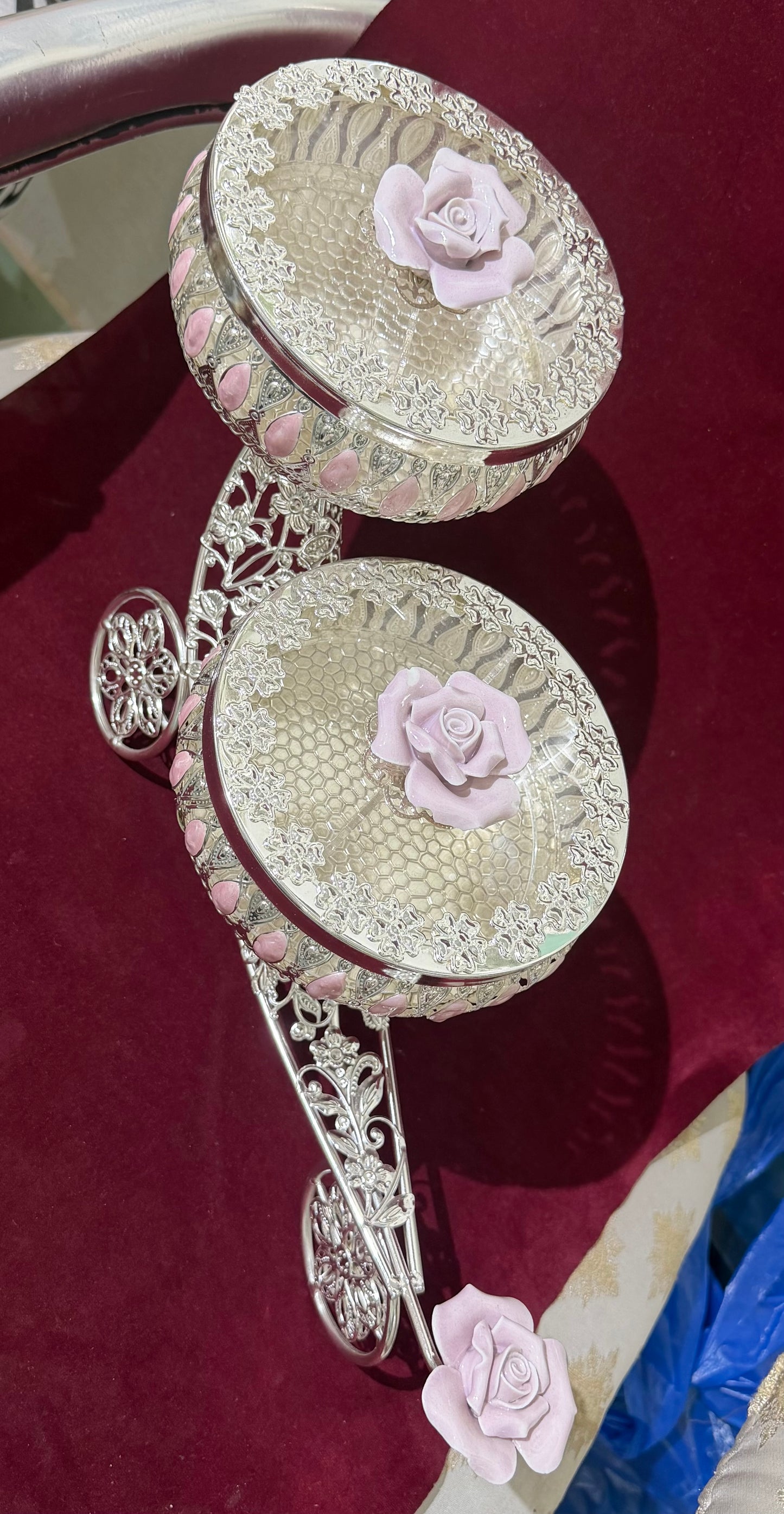 Floral Carriage Serving Box